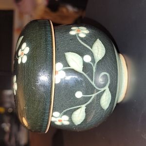 Crackle-glazed Floral Lidded vessel